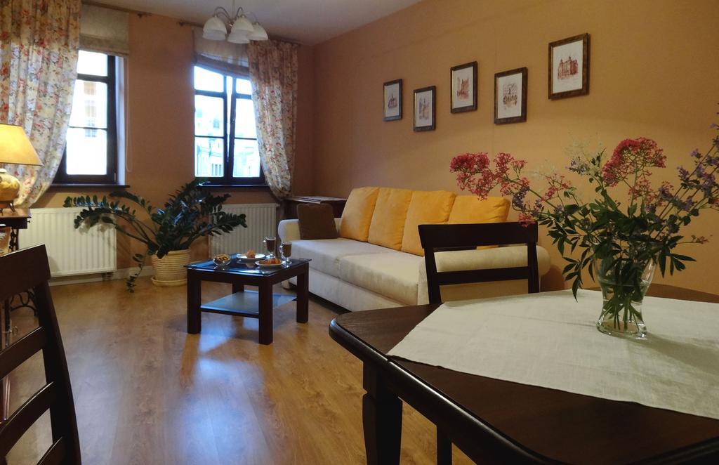 Apartamenty Centrum Villa Perla Jelenia Góra Δωμάτιο φωτογραφία